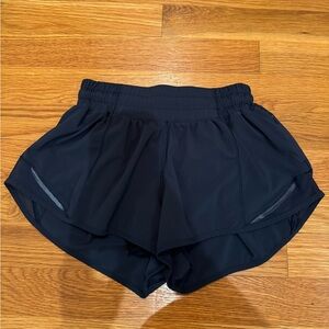 Lululemon Hotty Hot 2.5 Shorts